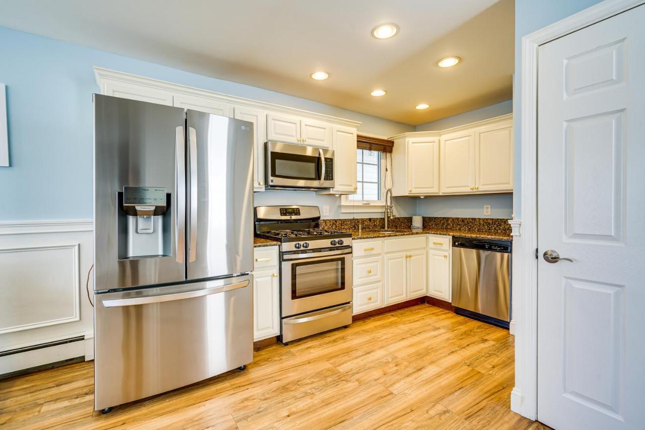 New Jersey Abode - Near Theme Parks, Walk To Beach Keansburg エクステリア 写真