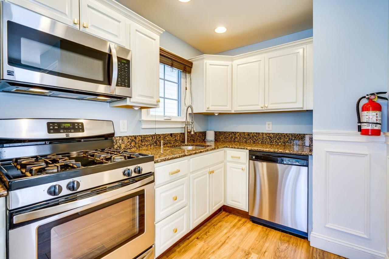 New Jersey Abode - Near Theme Parks, Walk To Beach Keansburg エクステリア 写真